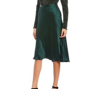 Gianni Bini emerald saying skirt